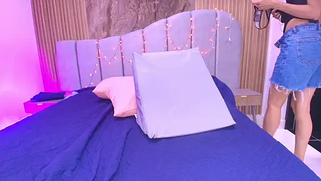 arletmss online show from 12/16/25, 03:11