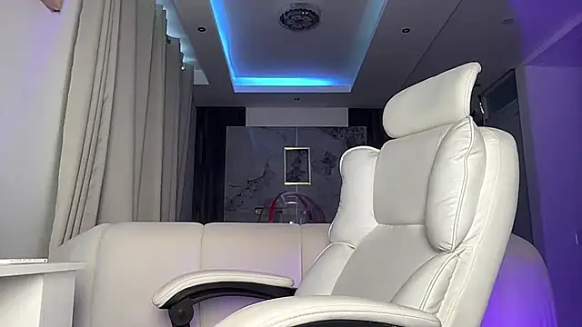 baby natalie online show from 03/21/26, 10:02