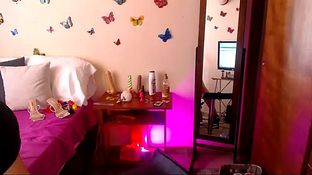 Jolie-Mature online show from 03/20/26, 10:00