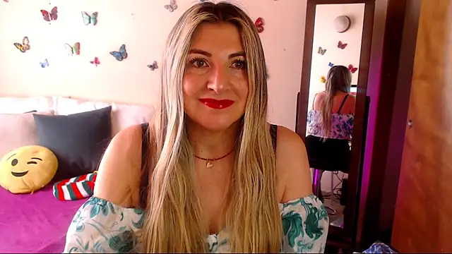 Jolie-Mature online show from 11/26/25, 06:52