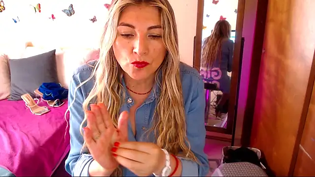 Jolie-Mature online show from 12/01/25, 08:10