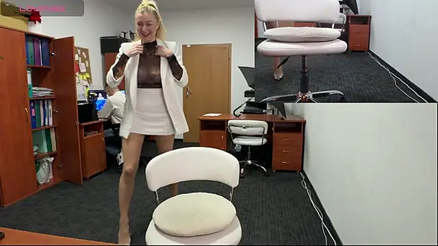 Snapshot of legsLONG chatting on 03/13/25, 05:00 legsLONG online show from 03/13/25, 05:00