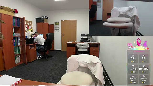 Snapshot of legsLONG chatting on 03/19/25, 04:57 legsLONG online show from 03/19/25, 04:57