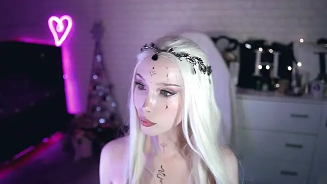  Uindi  online show from 02/06/25, 08:23