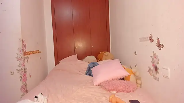 viioolleettaa online show from 04/02/26, 08:10