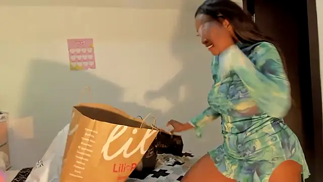 viioolleettaa online show from 01/16/25, 05:21