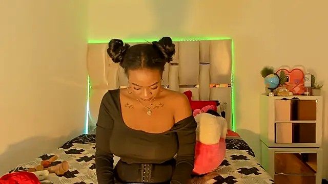 viioolleettaa online show from 12/16/24, 02:16