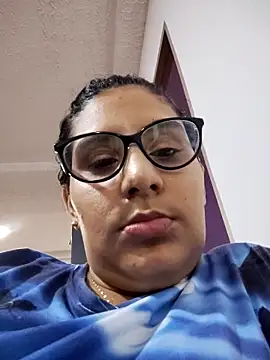 Snapshot of DanielleEvans_ chatting on 03/21/25, 11:22 DanielleEvans online show from 03/21/25, 11:22