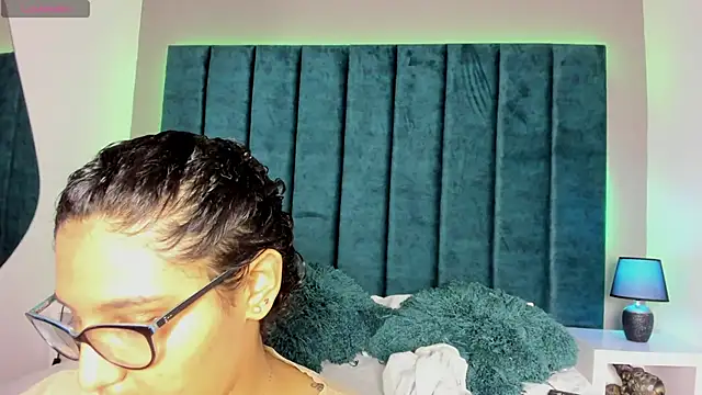 Snapshot of DanielleEvans_ chatting on 12/03/25, 11:09 DanielleEvans online show from 12/03/25, 11:09