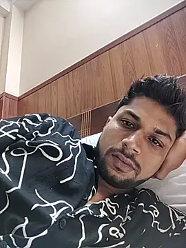  IRRESISTIBLE  online show from 10/06/25, 02:07