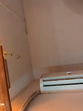  IRRESISTIBLE  online show from 04/19/26, 08:22