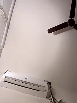  IRRESISTIBLE  online show from 11/04/25, 05:17