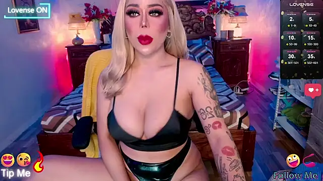 Snapshot of Magnificent_Goddess chatting on 03/02/25, 06:05 Magnificent Goddess online show from 03/02/25, 06:05