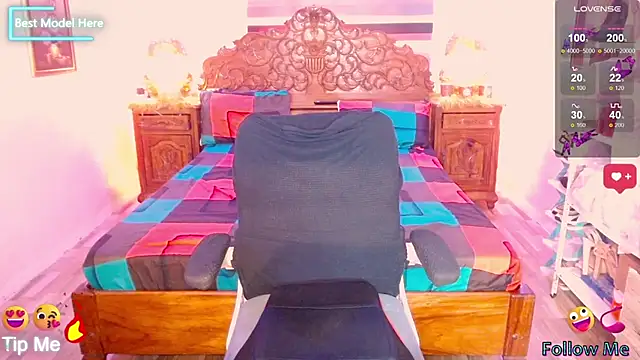 Magnificent Goddess online show from 01/10/26, 04:19