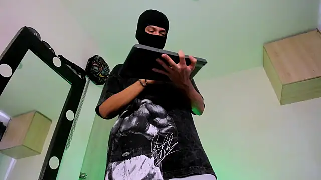 Samuel Suarez online show from 09/17/25, 09:06