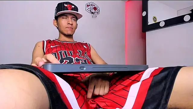 Samuel Suarez online show from 04/07/26, 01:29