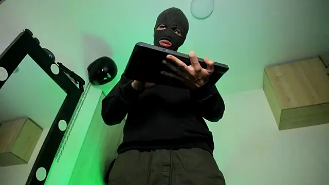 Samuel Suarez online show from 10/01/25, 02:17