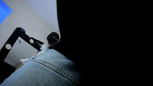 Samuel Suarez online show from 11/26/25, 04:34