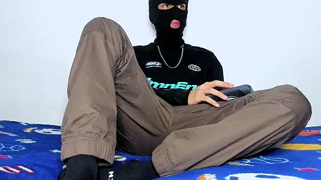 Samuel Suarez online show from 10/30/25, 04:22