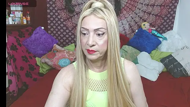 elena evans online show from 10/02/25, 03:48