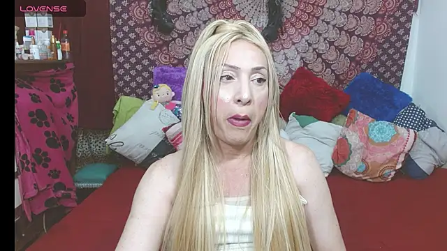 elena evans online show from 09/30/25, 04:02