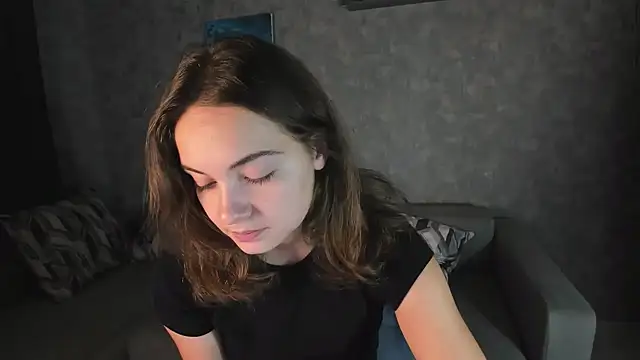 KristinaLoison online show from 11/26/25, 01:11