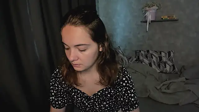 KristinaLoison online show from 06/17/26, 08:58