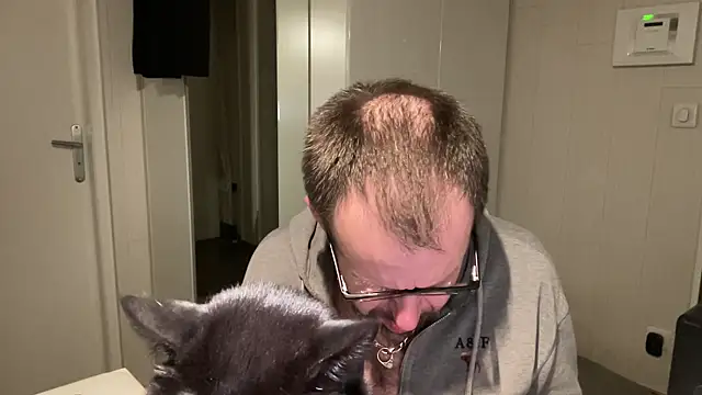 FABIOGLASSES online show from 03/31/26, 09:17