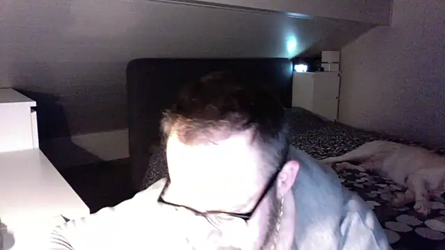 Snapshot of FABIOGLASSES chatting on 12/29/24, 03:22 FABIOGLASSES online show from 12/29/24, 03:22