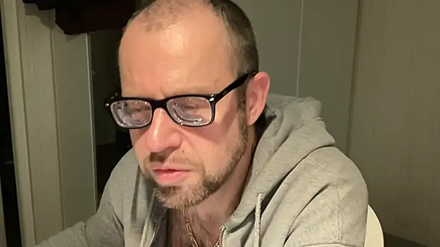 FABIOGLASSES online show from 11/28/25, 09:48