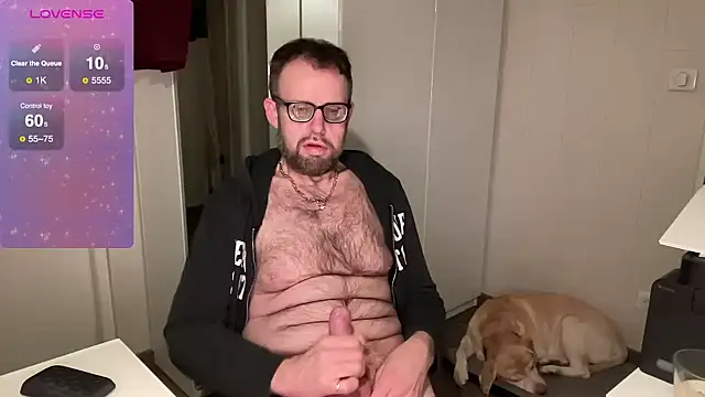 Snapshot of FABIOGLASSES chatting on 02/23/25, 11:47 FABIOGLASSES online show from 02/23/25, 11:47