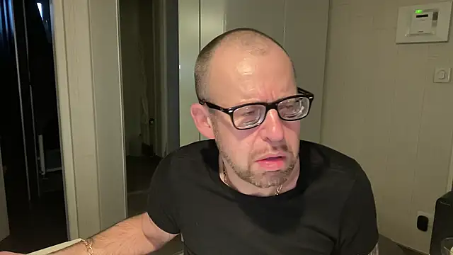 FABIOGLASSES online show from 01/13/26, 04:22