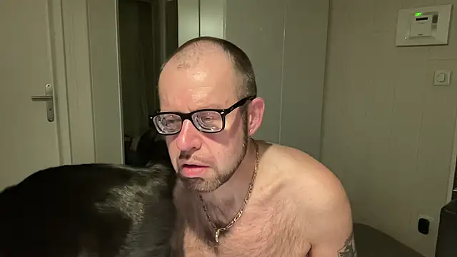 FABIOGLASSES online show from 04/05/26, 10:49