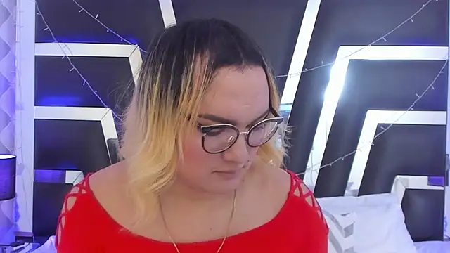 Snapshot of katya_kozlov chatting on 07/18/26, 04:21 katya kozlov online show from 07/18/26, 04:21