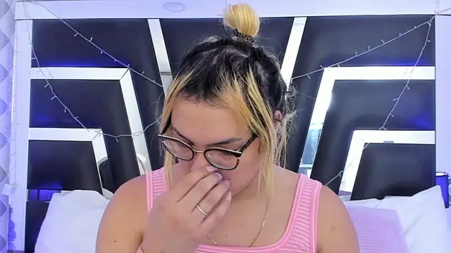 Snapshot of katya_kozlov chatting on 03/03/26, 03:57 katya kozlov online show from 03/03/26, 03:57