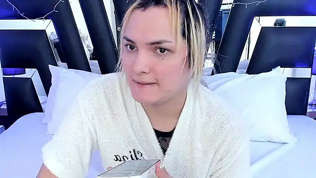 Snapshot of katya_kozlov chatting on 03/02/25, 04:25 katya kozlov online show from 03/02/25, 04:25