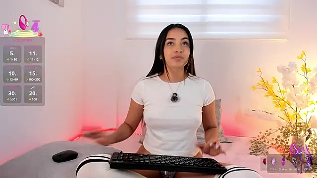 aisha es online show from 04/10/26, 07:43