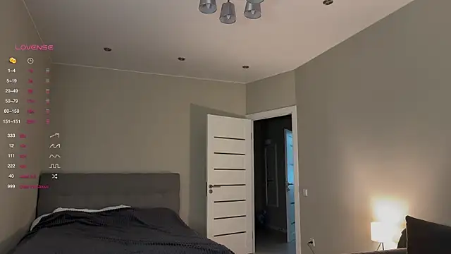 mo1ly online show from 11/13/25, 12:31