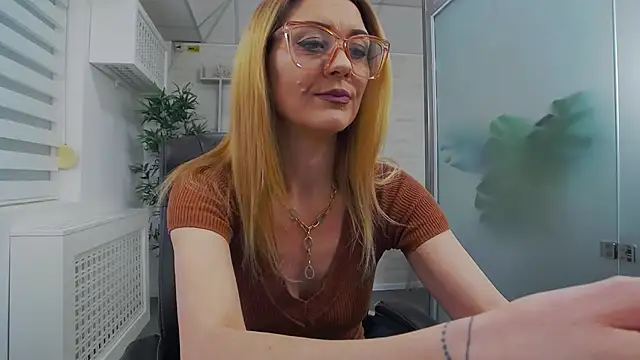 EllaMilf  online show from 03/20/26, 01:23