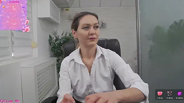 EllaMilf  online show from 05/11/26, 12:28