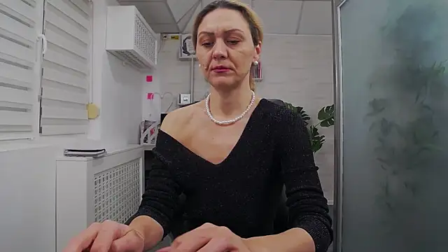 EllaMilf  online show from 11/12/25, 01:26