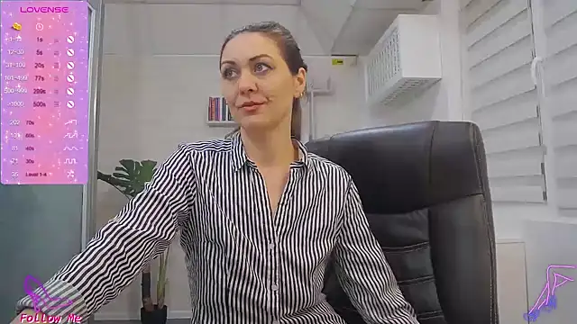 Snapshot of EllaMilf_ chatting on 02/24/25, 11:41 EllaMilf online show from 02/24/25, 11:41
