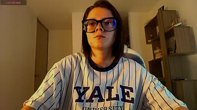 Arya starrk online show from 12/04/25, 11:42