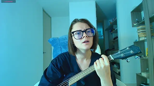 Arya starrk online show from 09/19/25, 01:15