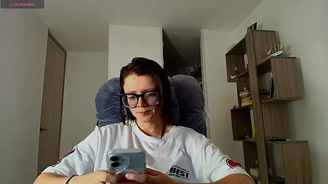 Arya starrk online show from 11/17/25, 01:59