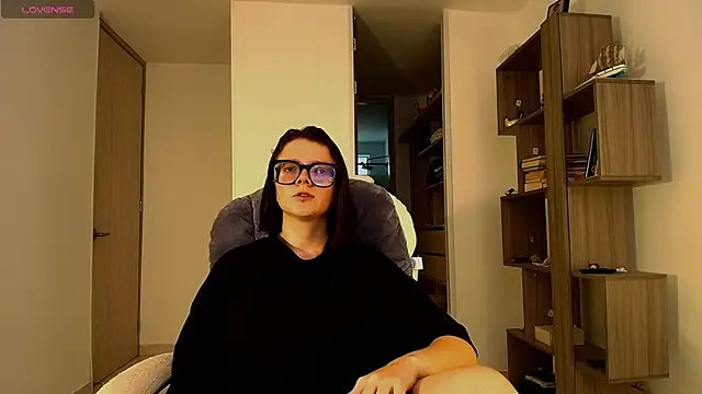 Arya starrk online show from 11/26/25, 07:25