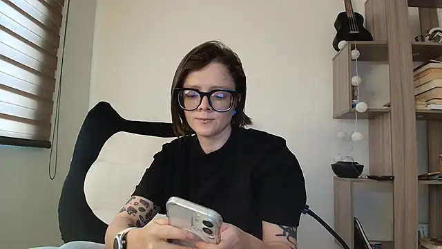 Snapshot of Arya_starrk chatting on 02/18/26, 02:24 Arya starrk online show from 02/18/26, 02:24