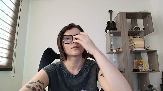 Snapshot of Arya_starrk chatting on 02/10/26, 02:27 Arya starrk online show from 02/10/26, 02:27