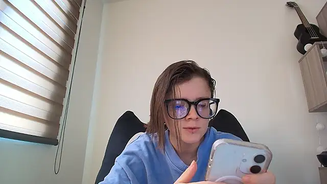 Snapshot of Arya_starrk chatting on 02/25/26, 03:45 Arya starrk online show from 02/25/26, 03:45