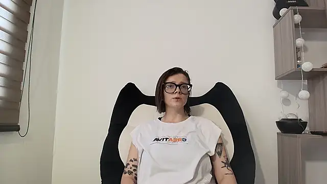 Arya starrk online show from 03/18/26, 02:52